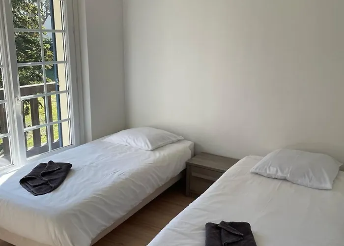 Willa Grande Avec Piscine Chauffee Et Jacuzzi