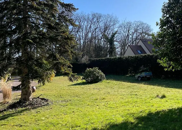 Grande Avec Piscine Chauffee Et Jacuzzi *