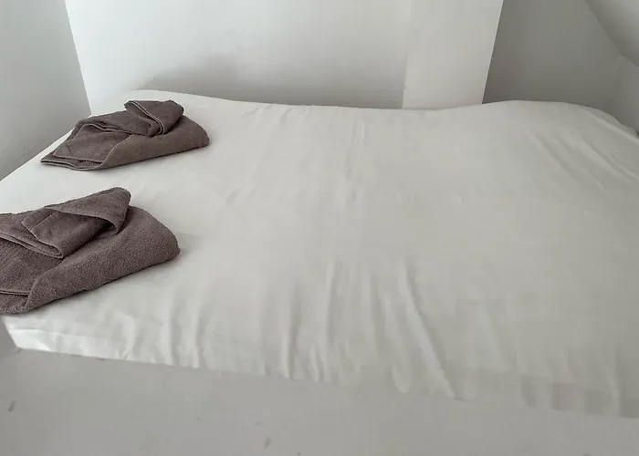 Grande Avec Piscine Chauffee Et Jacuzzi Willa