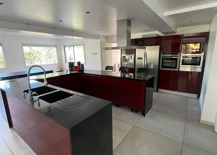 Willa Grande Avec Piscine Chauffee Et Jacuzzi Mouen