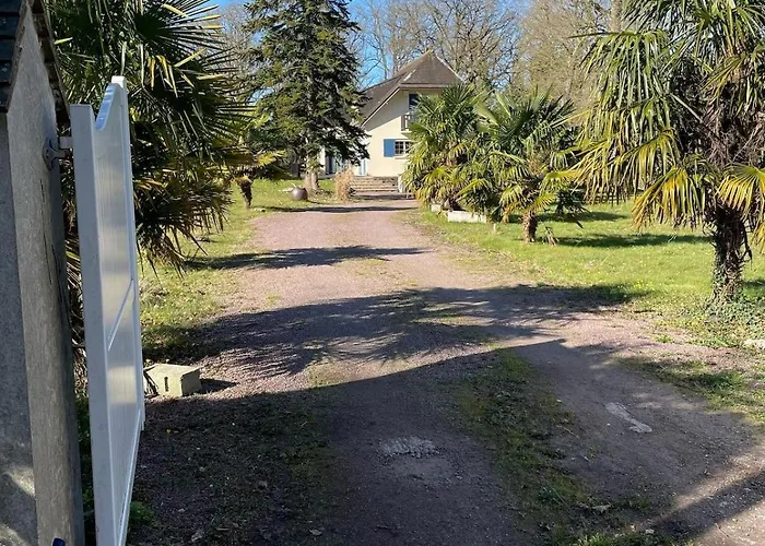 Grande Avec Piscine Chauffee Et Jacuzzi *